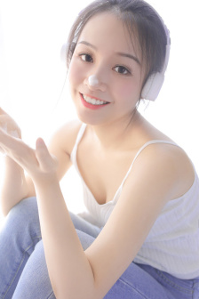蜘蛛网中的女孩